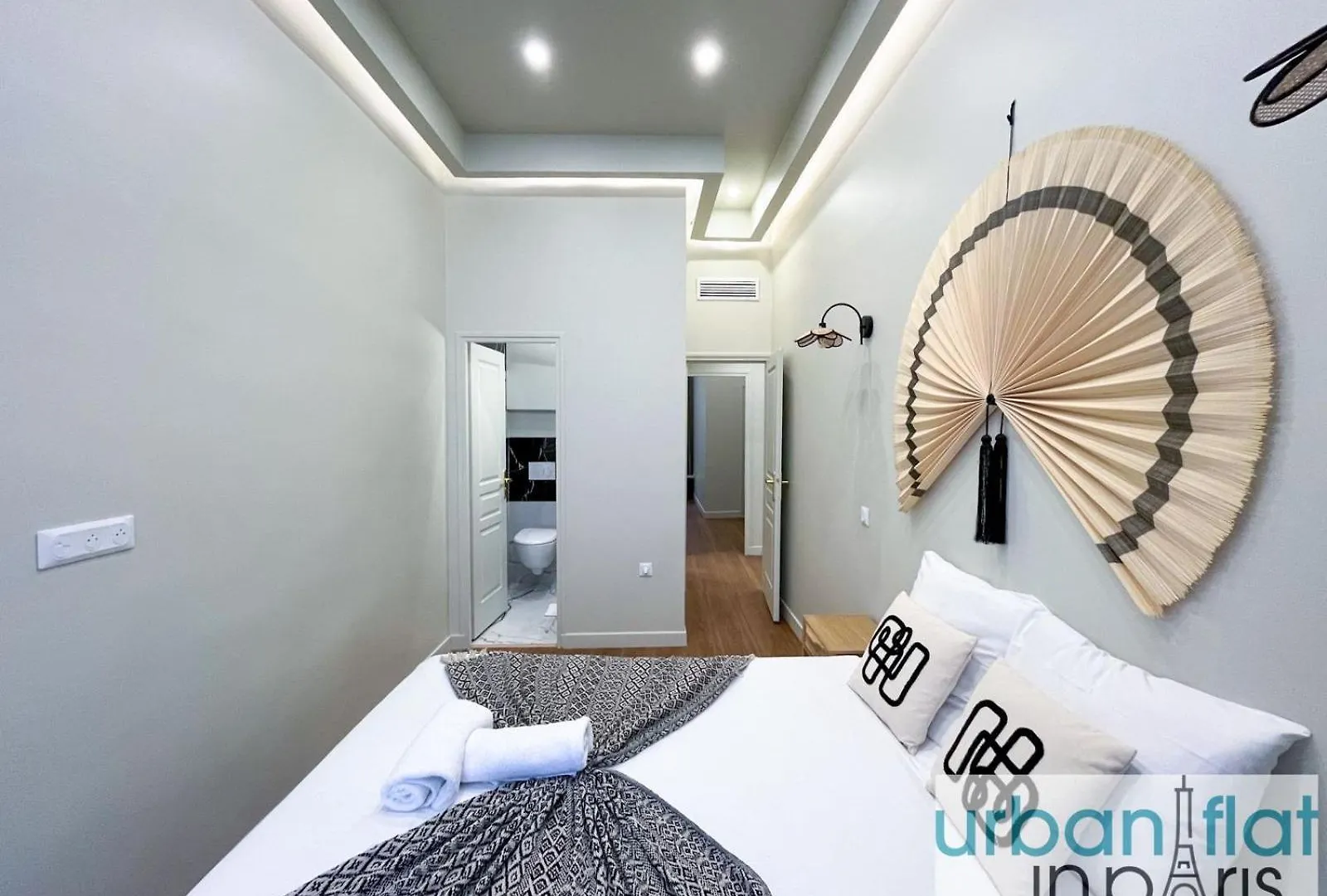 Urban Flat 188 - Stunning 4 Bedroom Flat In