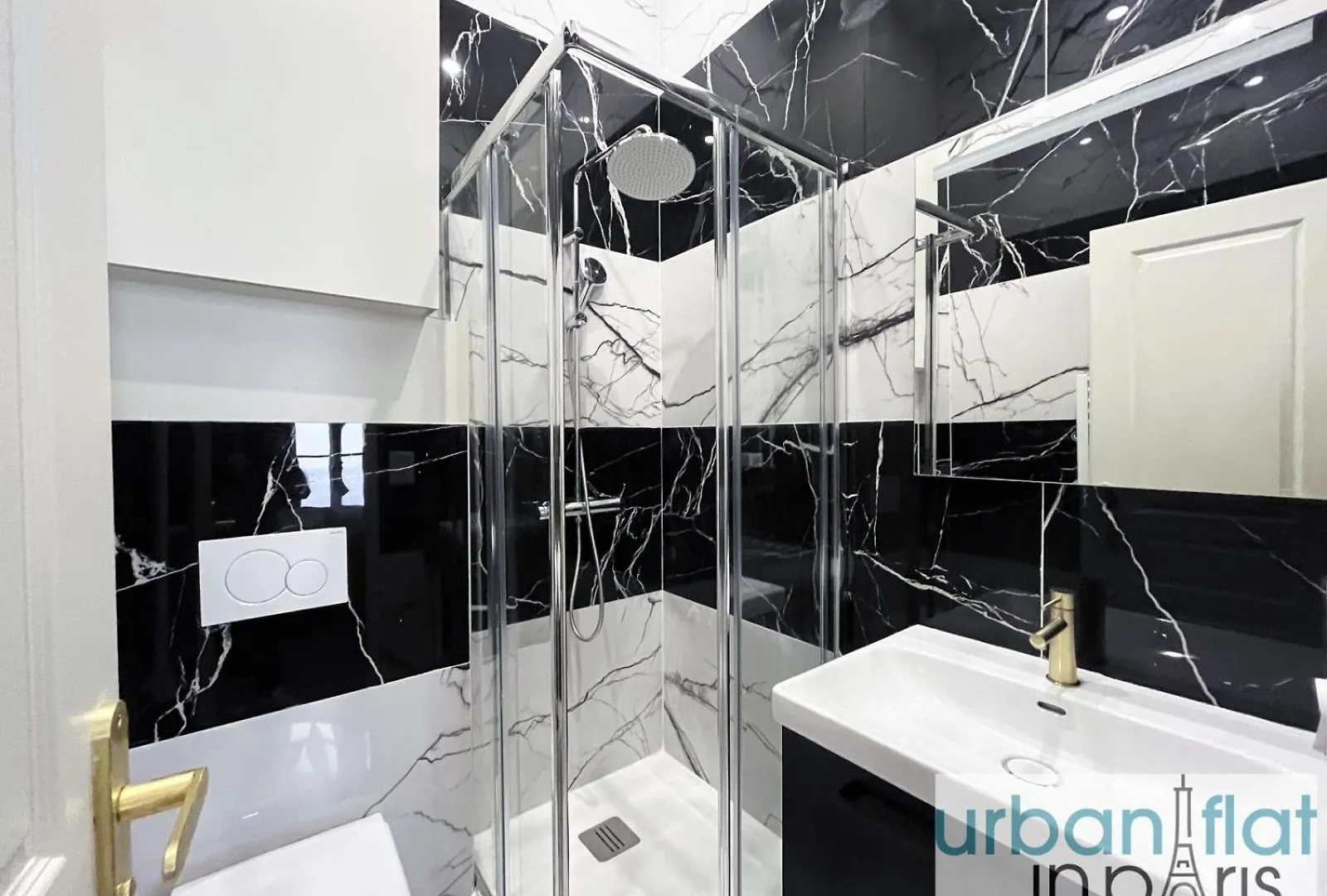 Urban Flat 188 - Stunning 4 Bedroom Flat In Paris