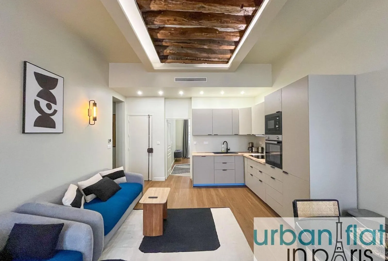 Apartment Urban Flat 188 - Stunning 4 Bedroom Flat In